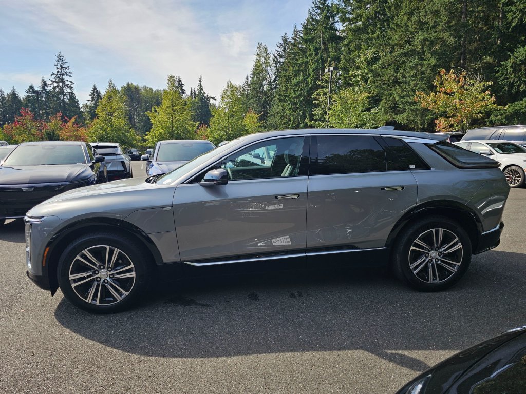 New 2027 Cadillac Lyriq Luxury AWD/4WD image 4