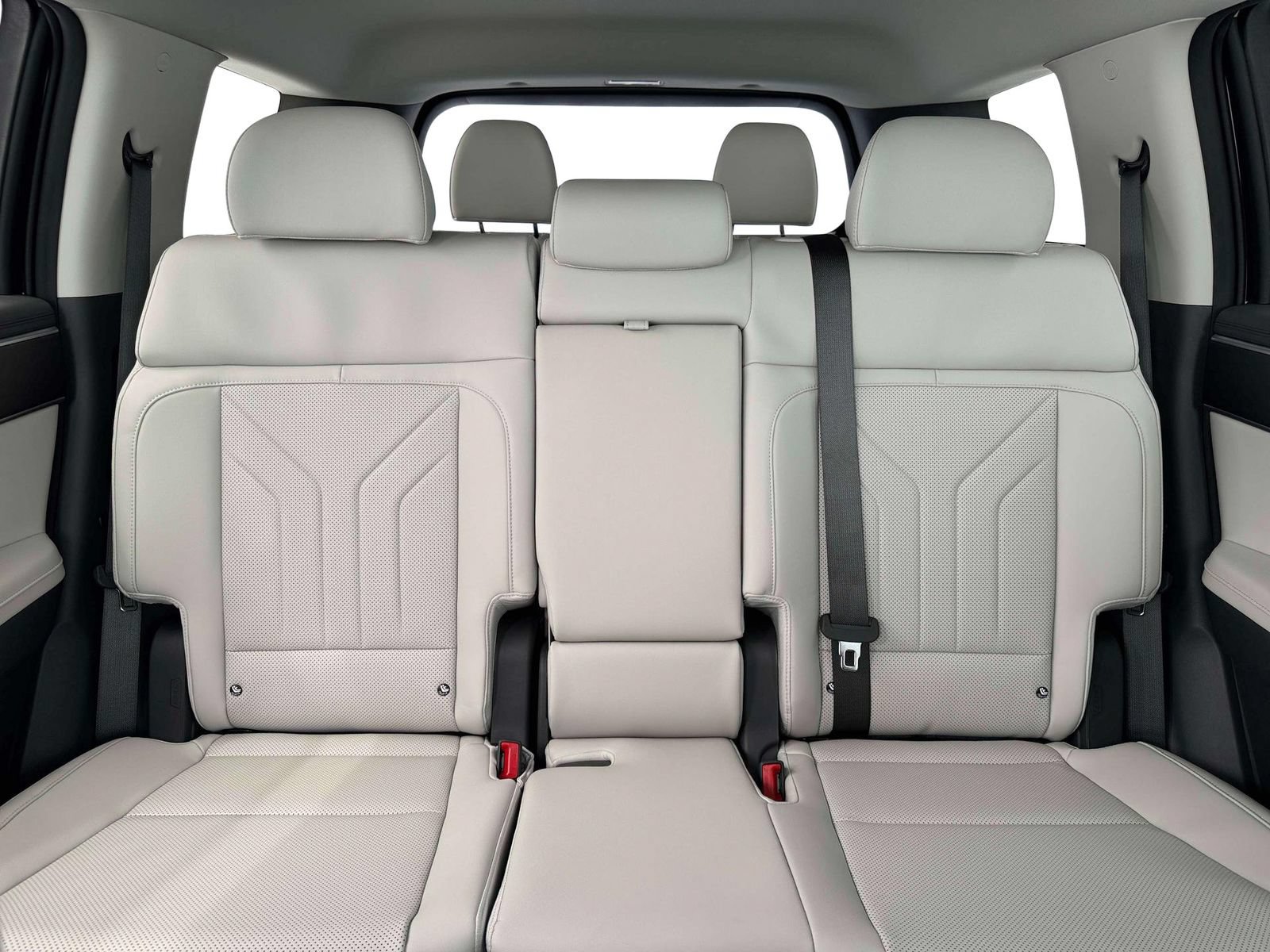 New 2026 Hyundai Santa Fe SEL FWD image 16