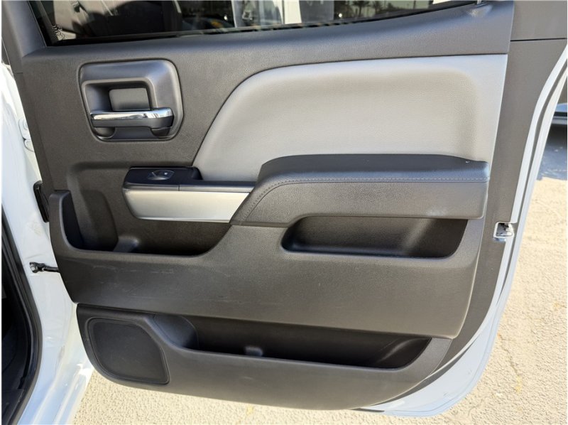 Used 2018 Chevrolet Silverado 1500 LT w/ Texas Edition RWD image 23