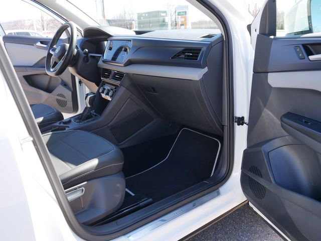Certified 2023 Volkswagen Taos SE w/ Panoramic Sunroof Package image 20