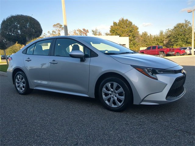 Certified 2022 Toyota Corolla LE image 2