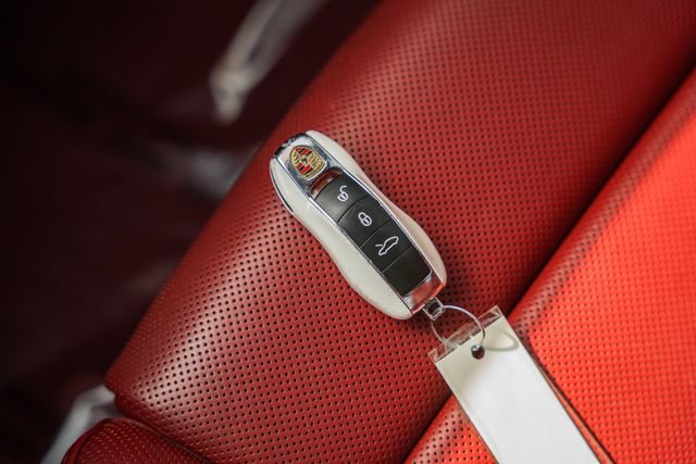 Used 2014 Porsche 911 Turbo AWD/4WD image 42
