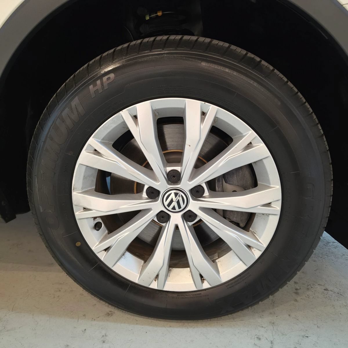 Used 2022 Volkswagen Tiguan SE FWD image 10