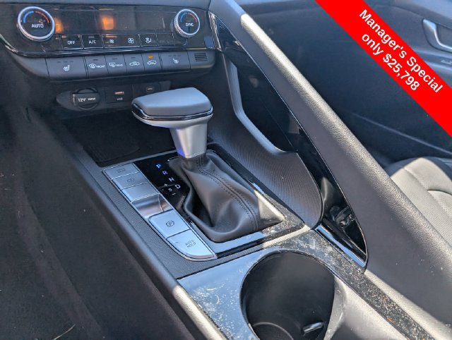 Certified 2026 Hyundai Elantra Limited FWD image 18