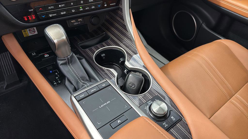 Used 2022 Lexus RX 350 AWD w/ Luxury Package image 28