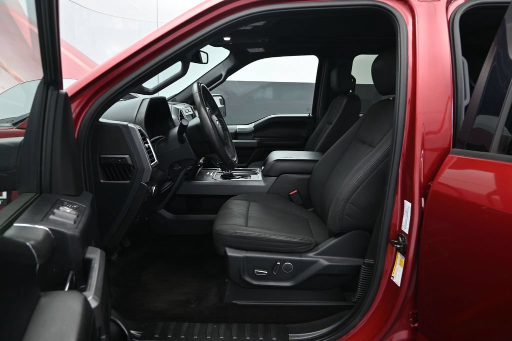 Used 2016 Ford F150 XLT w/ Equipment Group 302A Luxury AWD/4WD image 17