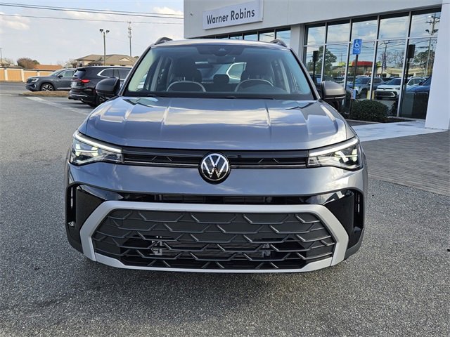 Used 2025 Volkswagen Taos S image 2