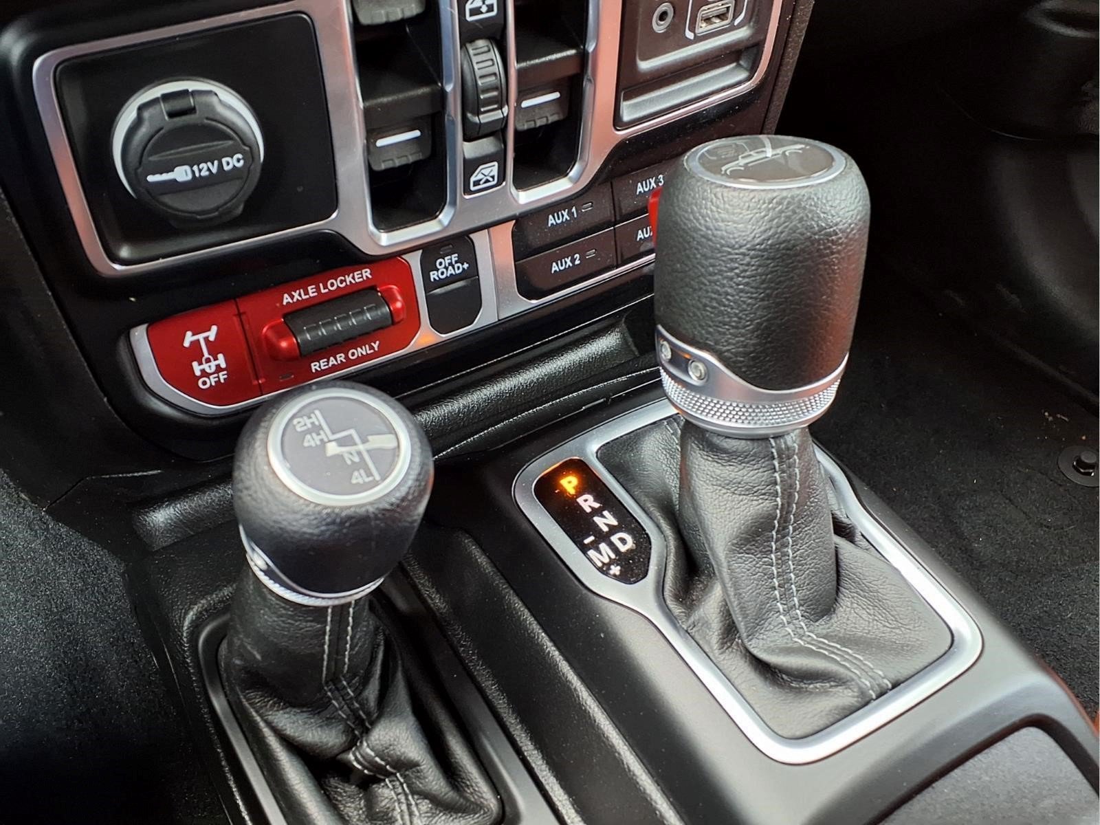 Used 2024 Jeep Gladiator Mojave w/ Convenience Group AWD/4WD image 17
