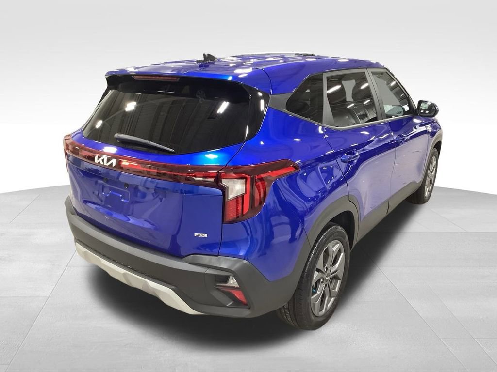 Certified 2024 Kia Seltos LX image 6