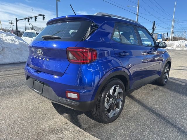 Used 2026 Hyundai Venue SEL image 6