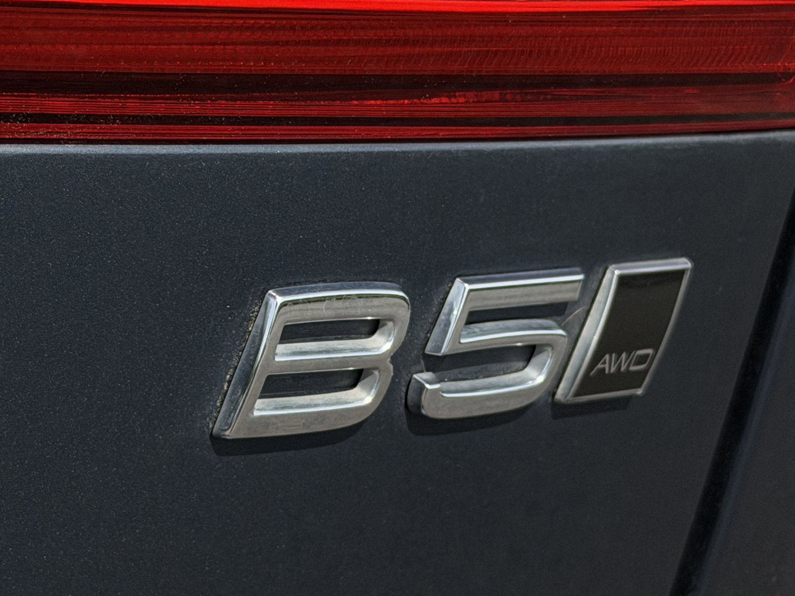 Used 2023 Volvo XC60 B5 Core AWD/4WD image 26