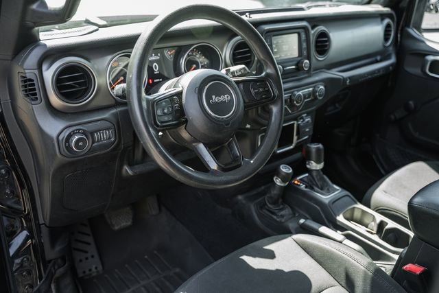 Used 2018 Jeep Wrangler Sport AWD/4WD image 28