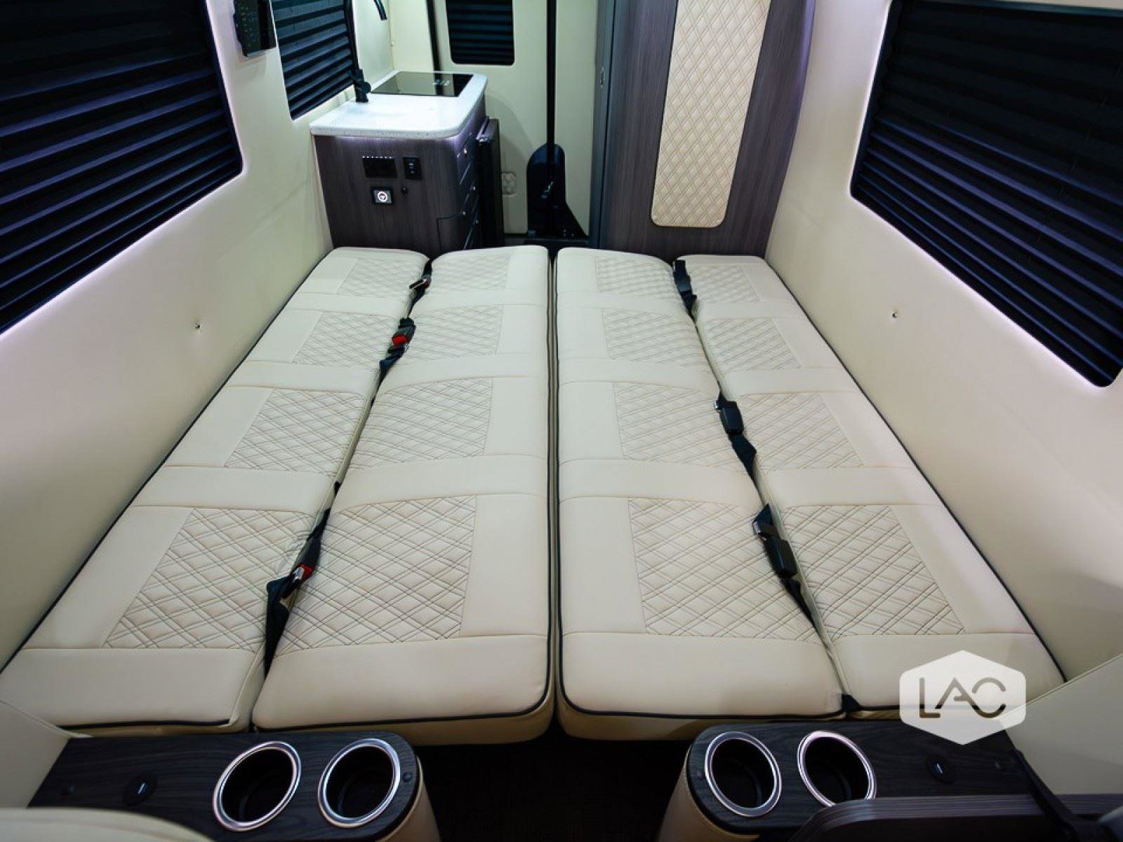 Used 2024 Mercedes-Benz Sprinter 3500 image 13