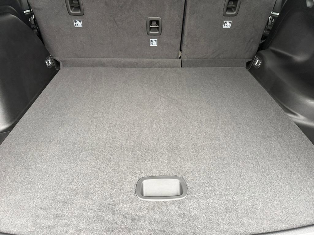 New 2026 Jeep Grand Cherokee Laredo image 17