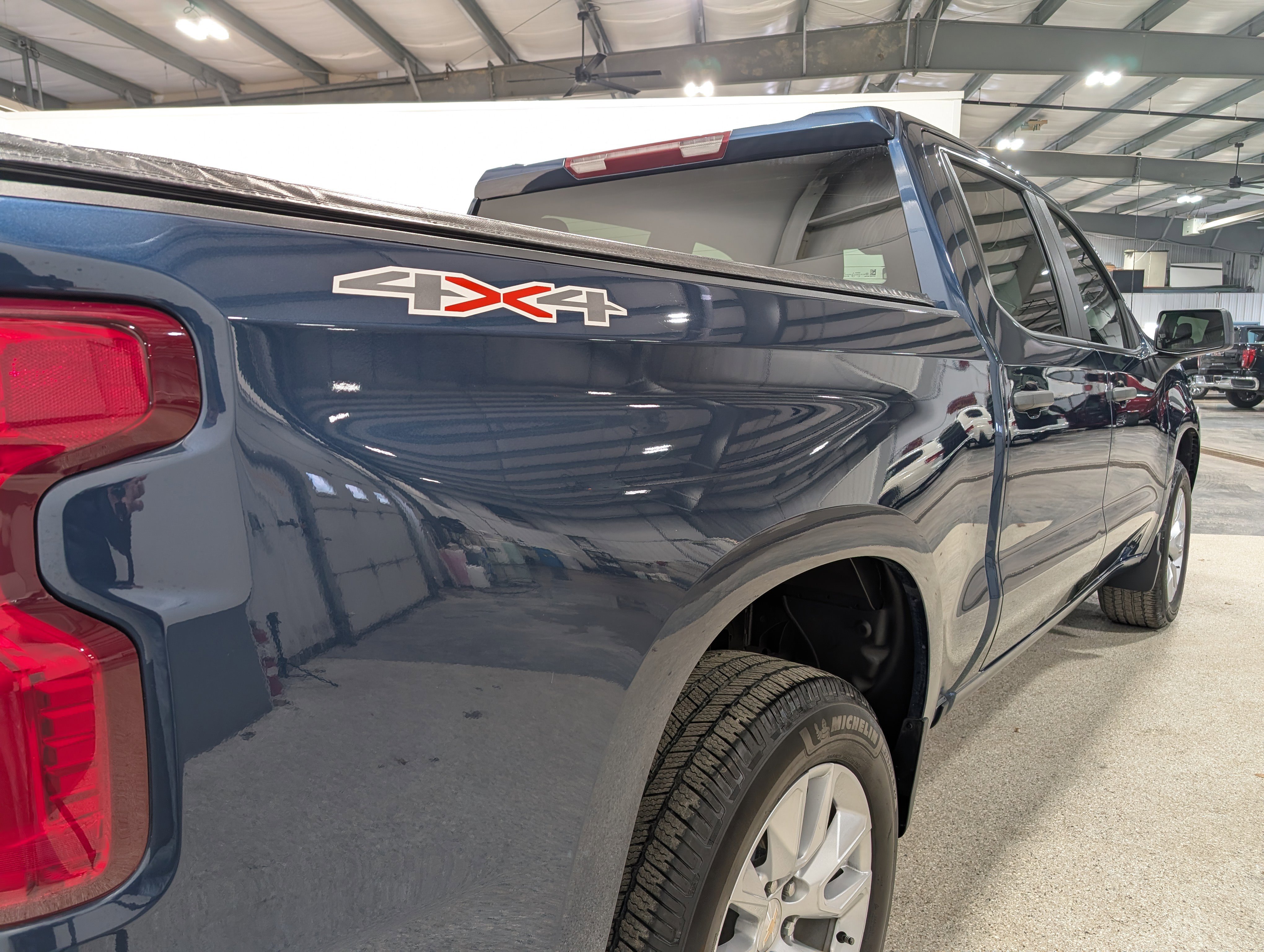 Used 2022 Chevrolet Silverado 1500 Custom AWD/4WD image 3