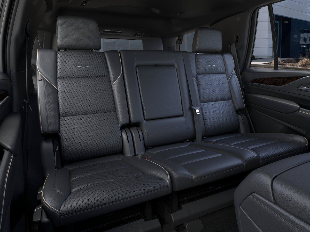 Certified 2024 Cadillac Escalade Premium Luxury w/ Performance Package AWD/4WD image 36