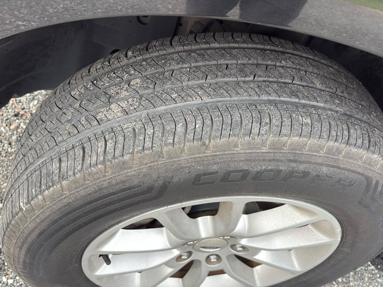 Used 2014 Ford Edge SE FWD image 19