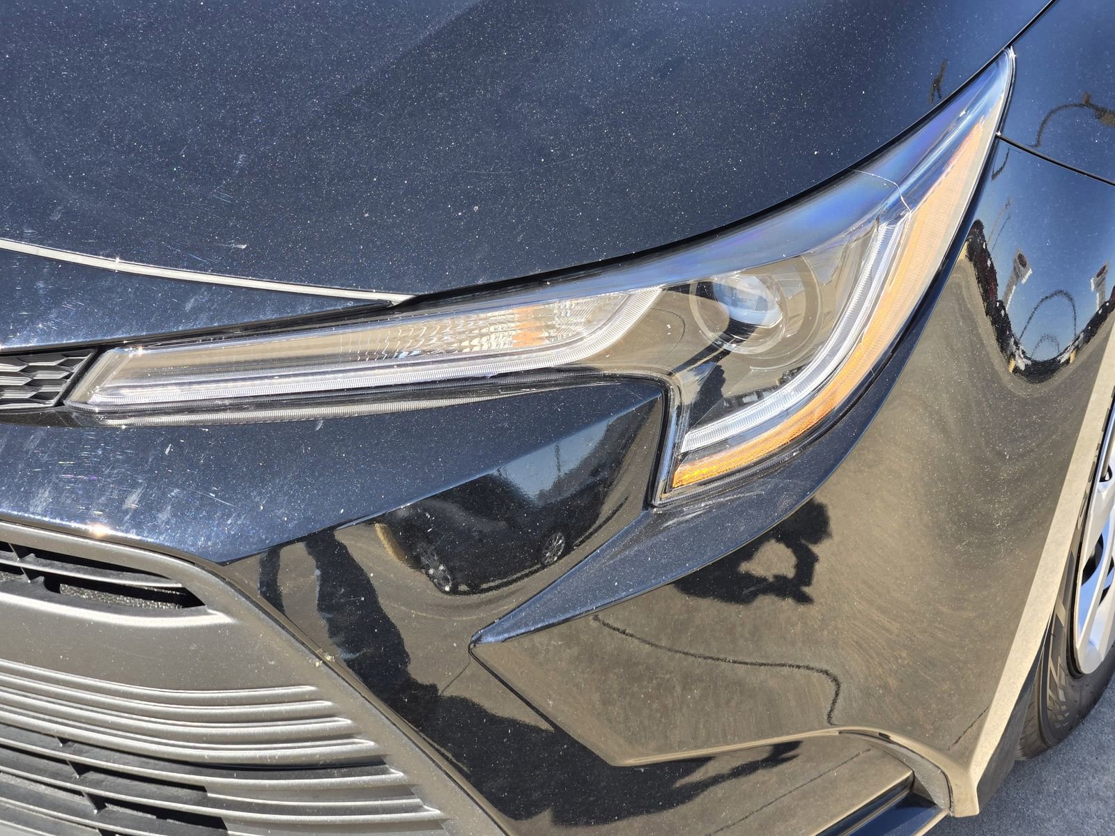 Used 2025 Toyota Corolla LE image 11