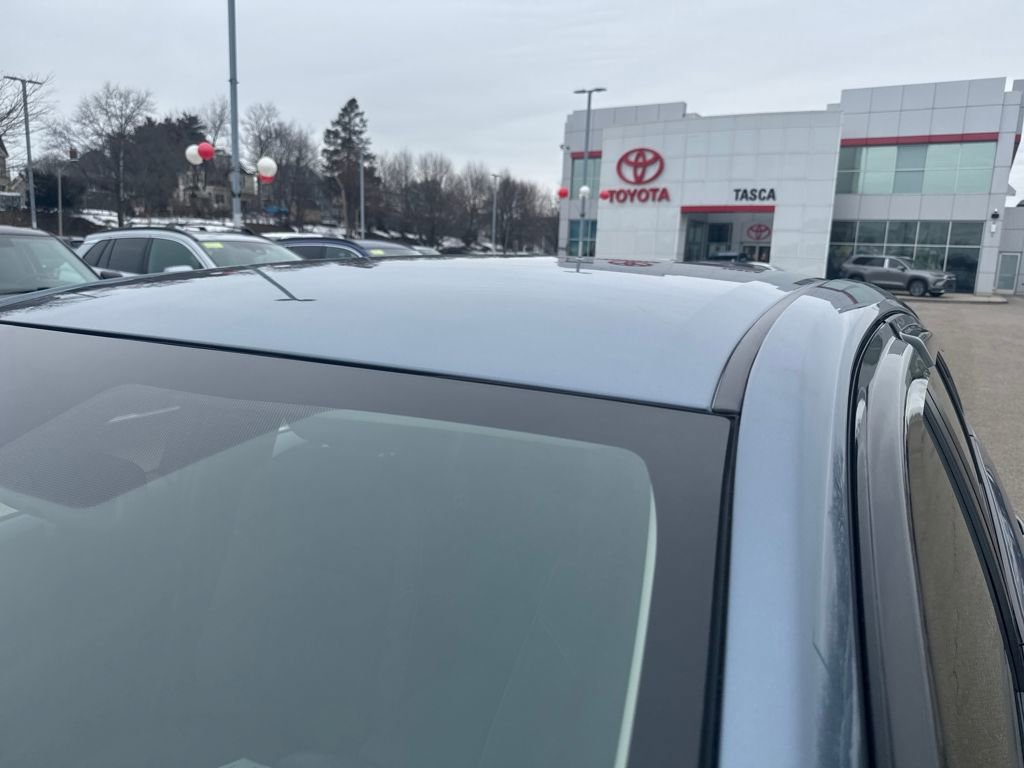 Used 2025 Toyota Corolla LE image 45