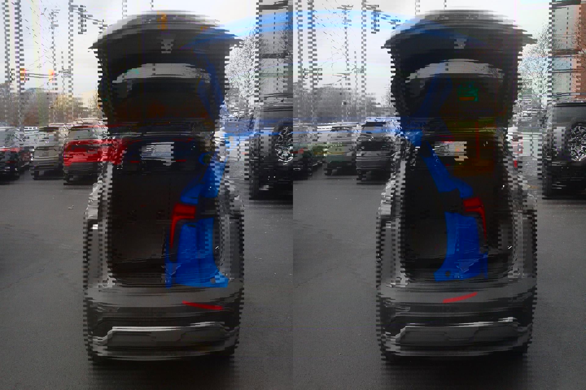 Used 2024 Chevrolet Blazer EV LT image 8