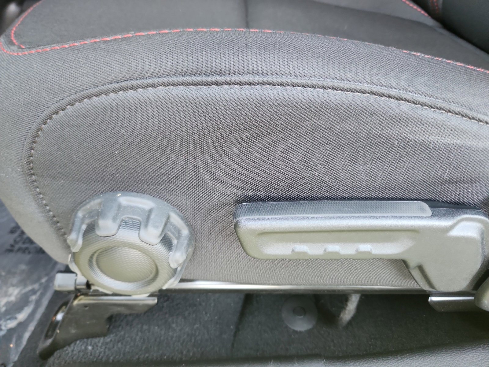 Used 2023 Jeep Gladiator Rubicon w/ Cold Weather Group image 15