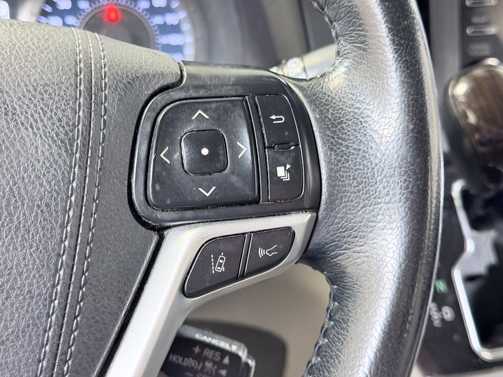 Used 2018 Toyota Sienna XLE w/ XLE Navigation Package FWD image 45