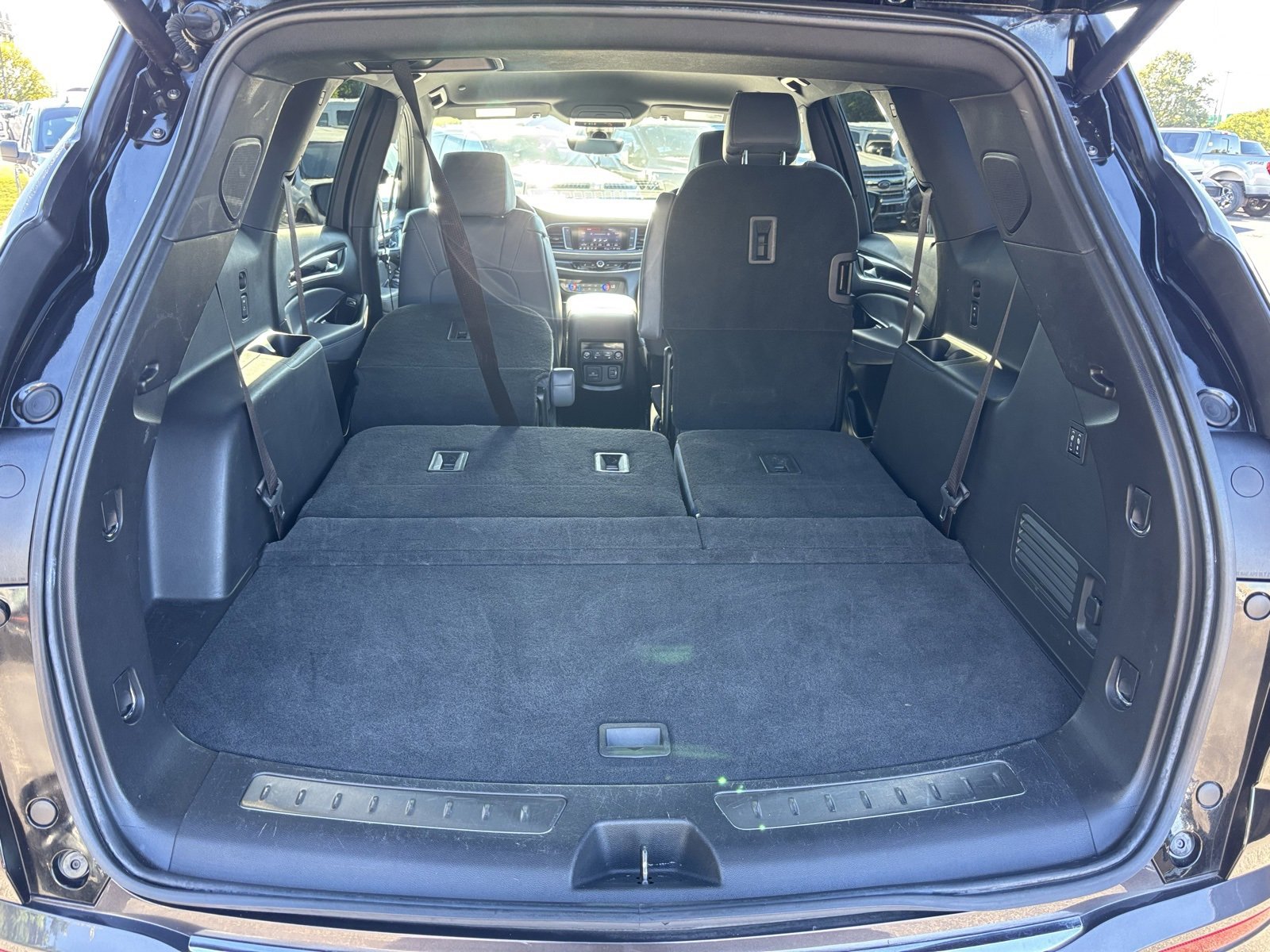 Used 2024 Buick Enclave Premium image 21