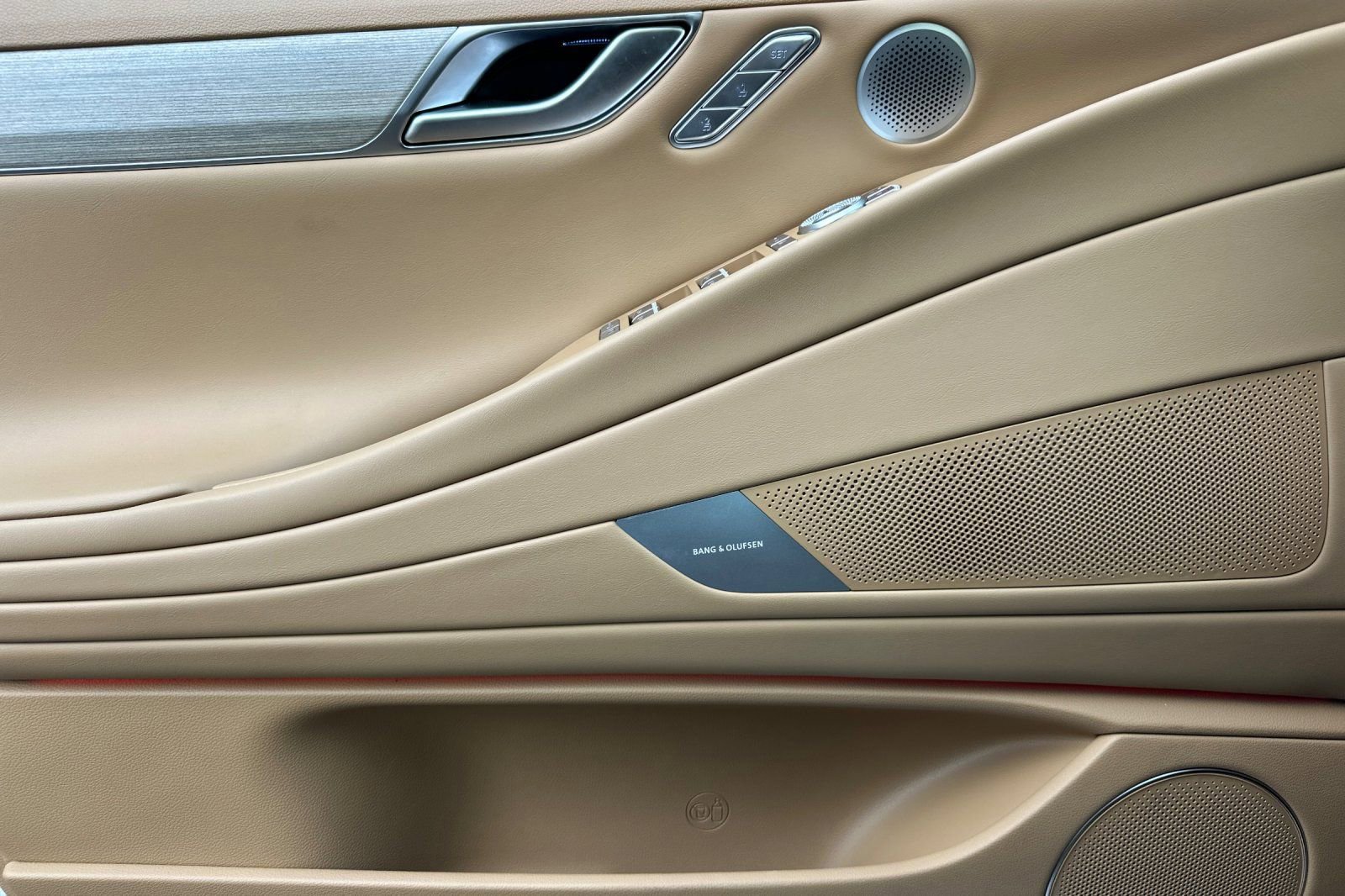 Used 2026 Genesis G80 2.5T Advanced image 12