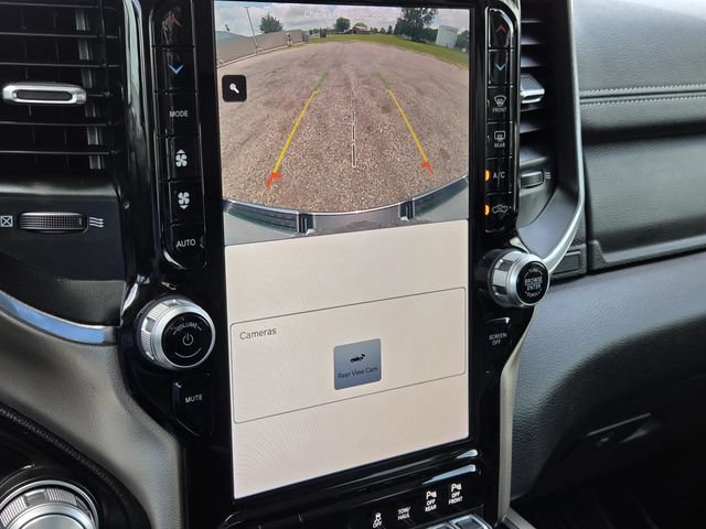 Used 2022 RAM 1500 Laramie AWD/4WD image 20