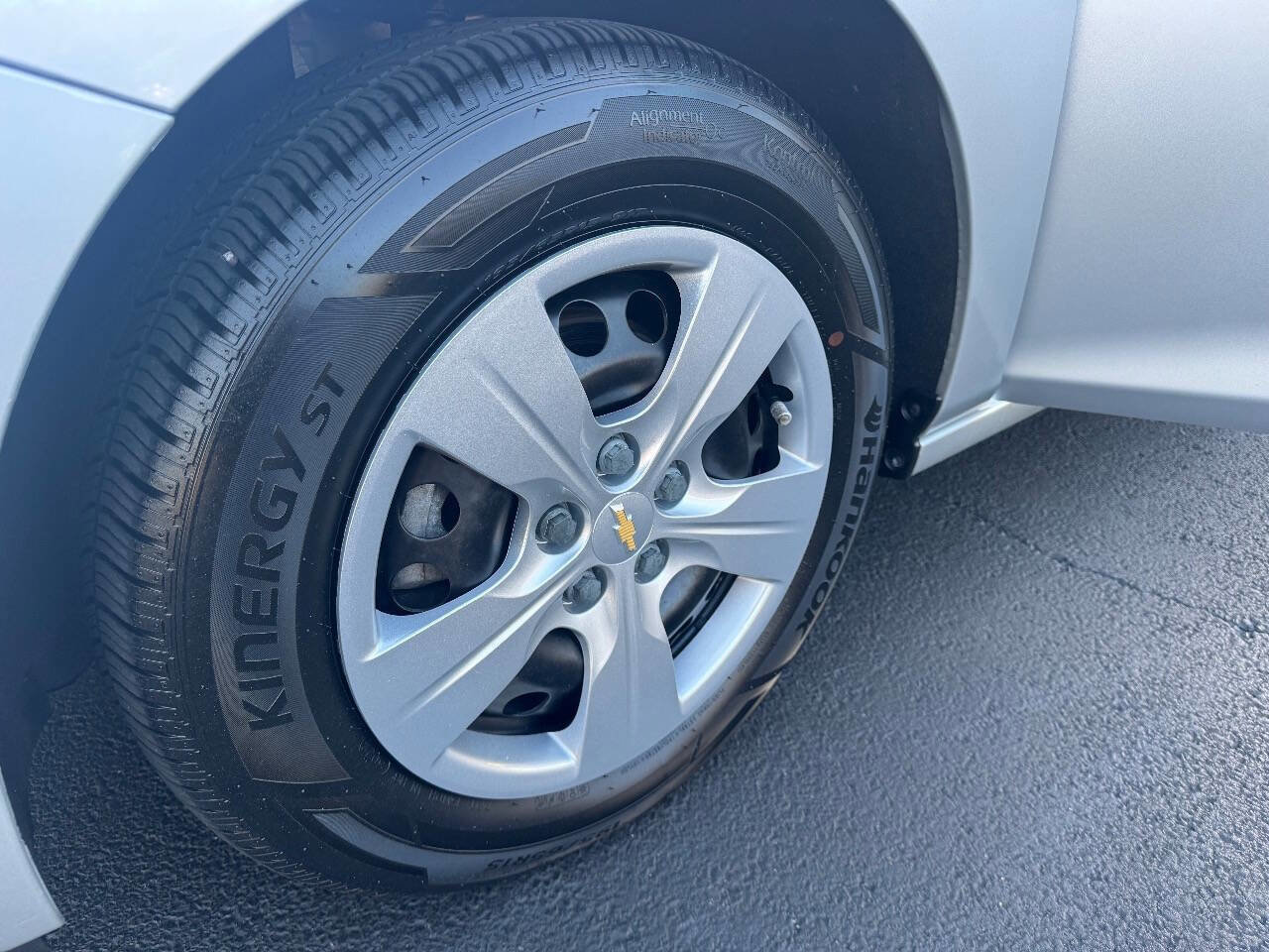 Used 2018 Chevrolet Cruze LS image 18