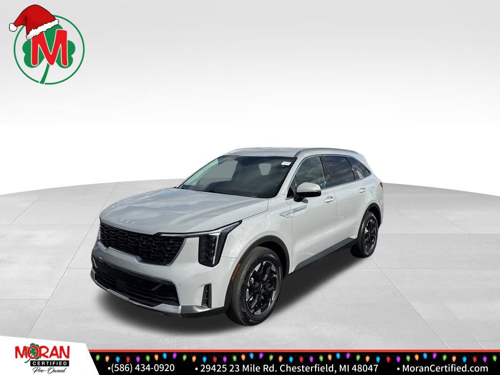 Used 2025 Kia Sorento S image 1