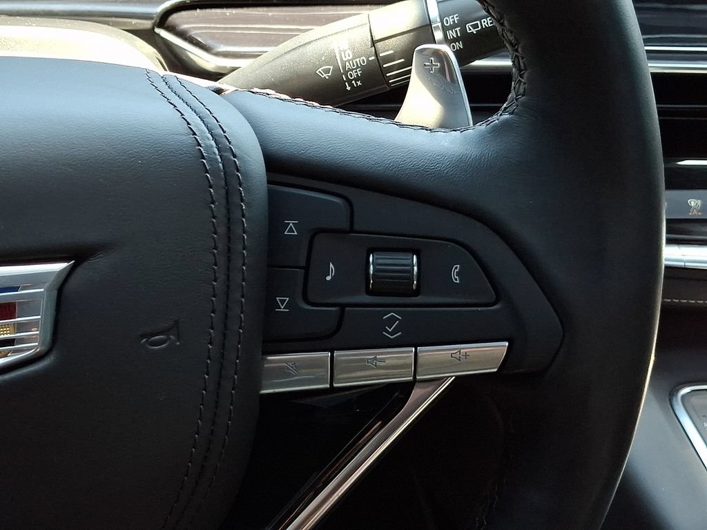 Used 2023 Cadillac Escalade V w/ LPO, ONYX Package AWD/4WD image 24