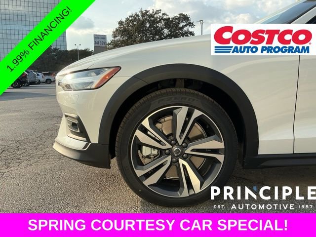New 2026 Volvo V60 B5 Cross Country Plus w/ Protection Package Premier AWD/4WD image 11