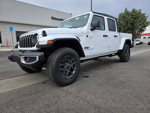 New 2026 Jeep Gladiator Sport image 3