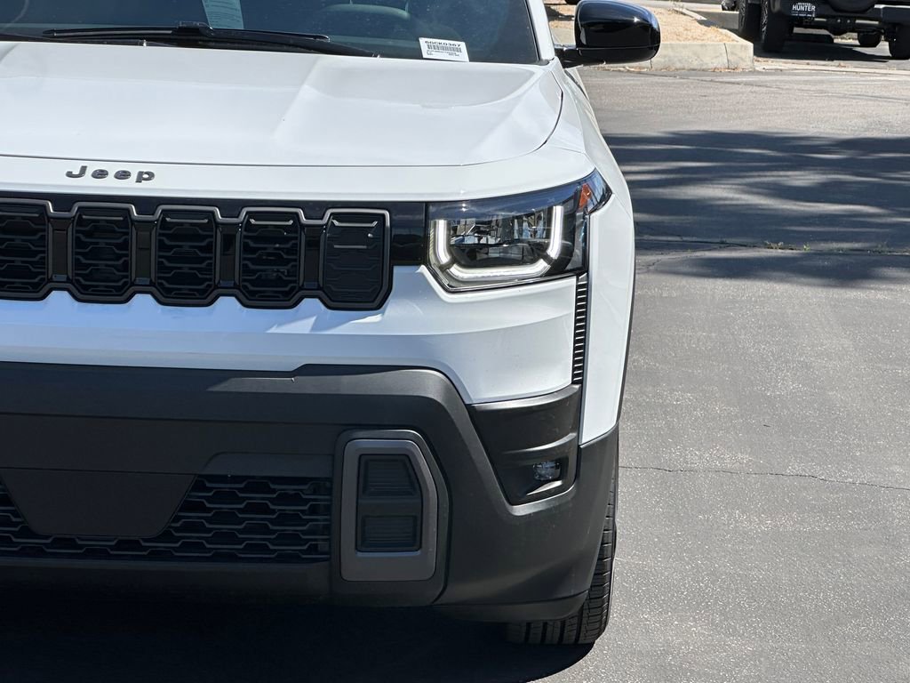 New 2026 Jeep Cherokee Laredo image 12