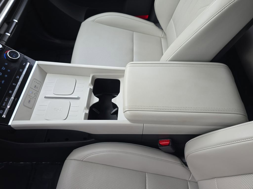 Used 2024 Hyundai Santa Fe SEL AWD/4WD image 6