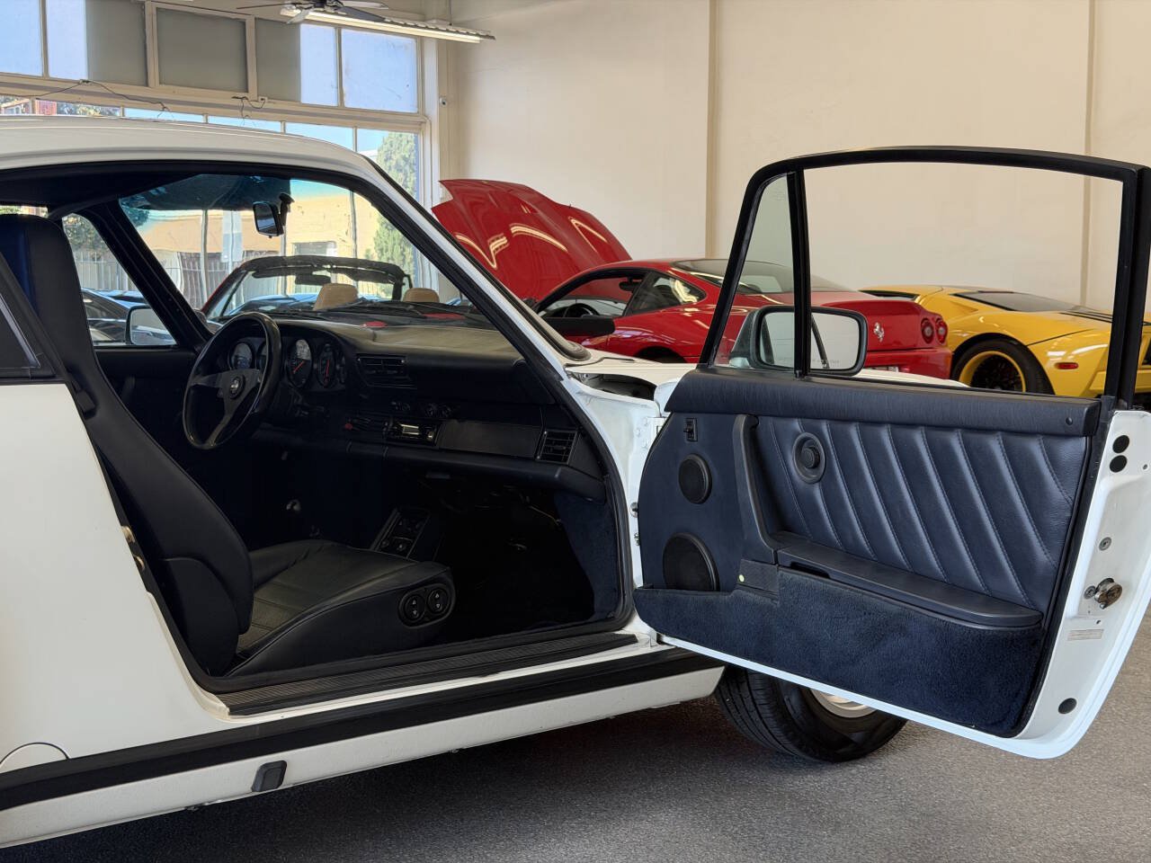 Used 1988 Porsche 911 Carrera RWD image 23