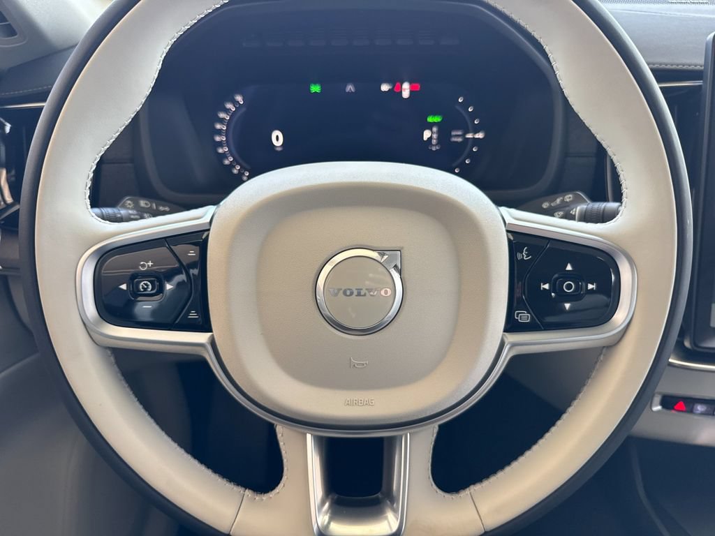 New 2026 Volvo XC90 T8 Ultra w/ Protection Package Premier AWD/4WD image 24
