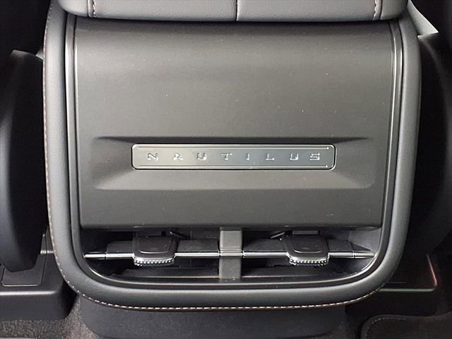 New 2026 Lincoln Nautilus Premier image 11