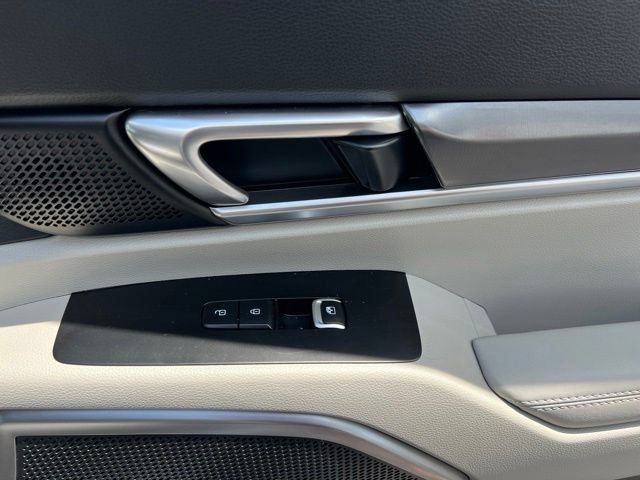 Certified 2024 Kia Telluride S w/ S Sunroof Package FWD image 39