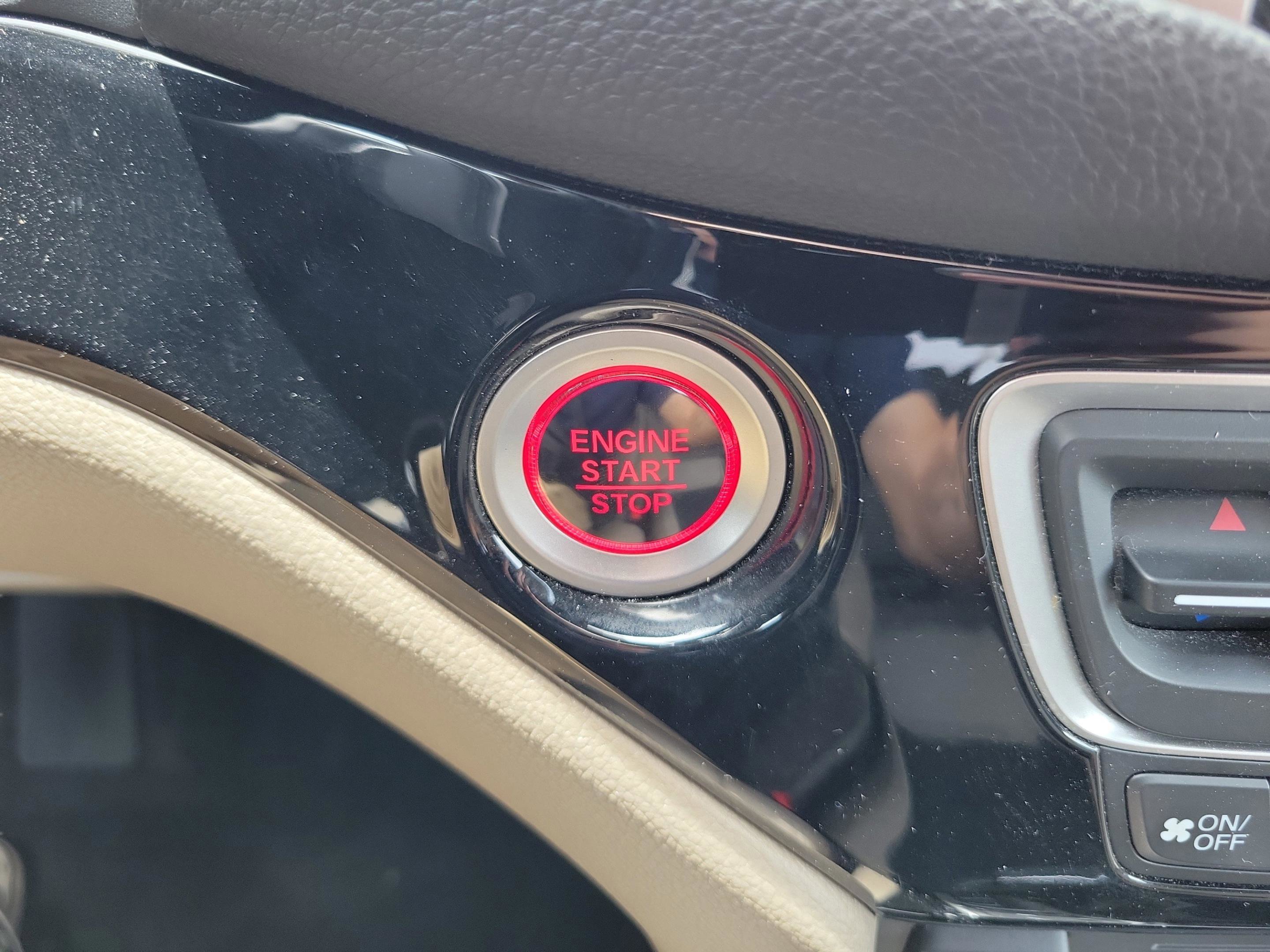 Certified 2017 Honda Pilot Touring image 33