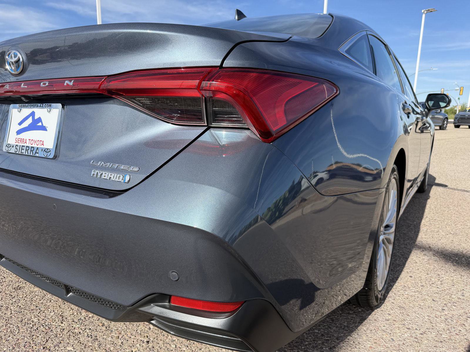 Used 2020 Toyota Avalon Limited w/ Advanced Safety Package FWD image 15