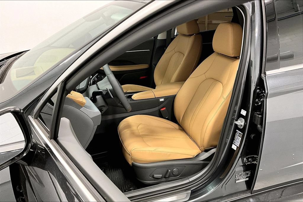 New 2026 Hyundai Sonata Limited FWD image 25