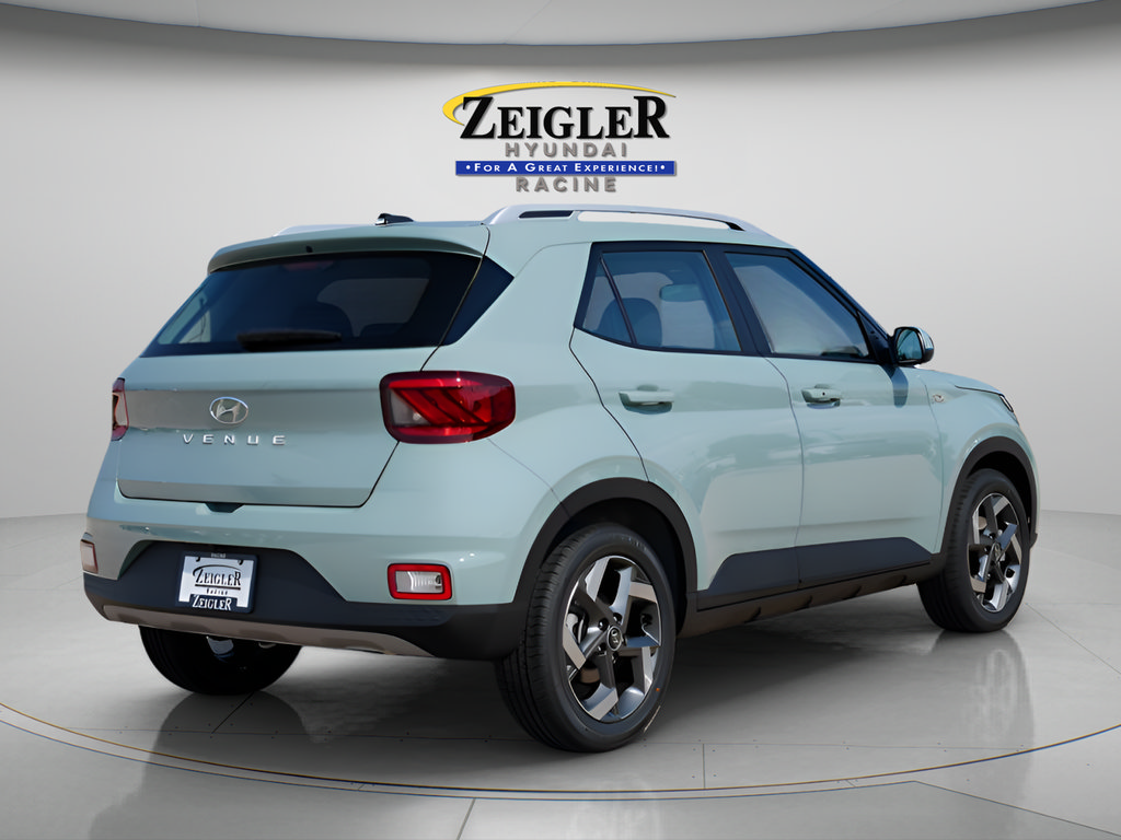 New 2026 Hyundai Venue SEL FWD image 7