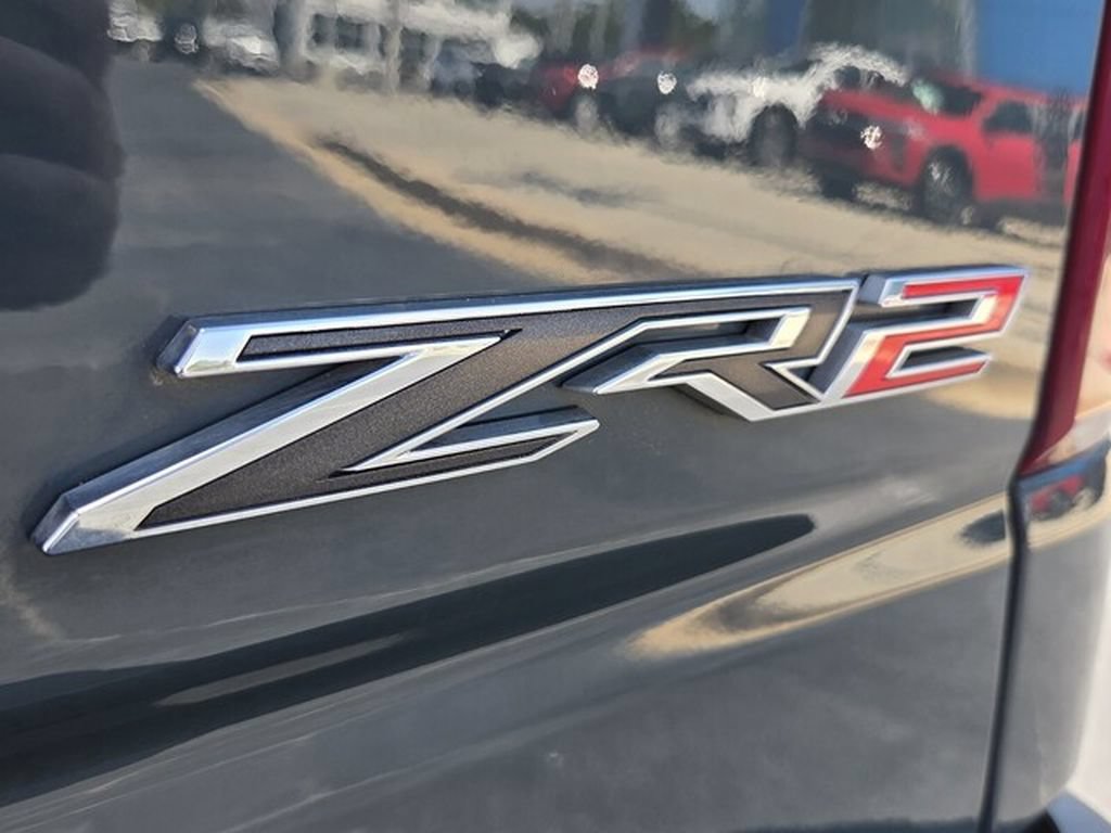 Used 2025 Chevrolet Silverado 1500 ZR2 AWD/4WD image 5