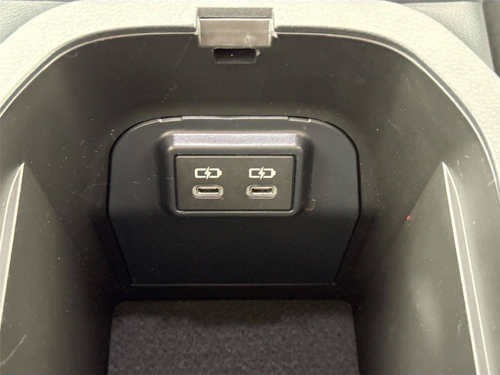 Certified 2025 Toyota RAV4 XLE FWD image 34