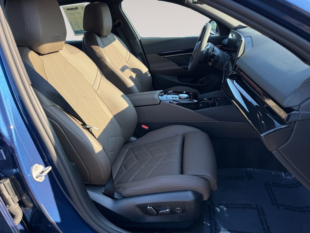 Certified 2026 BMW 530i xDrive w/ Premium Package image 15