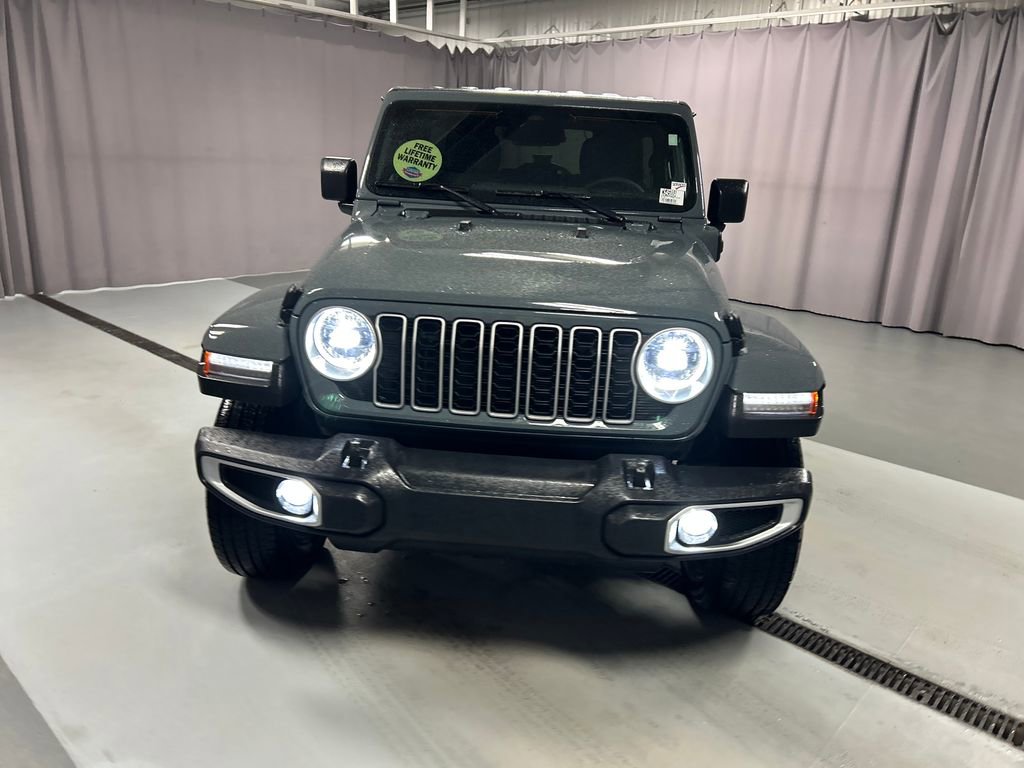 Used 2025 Jeep Wrangler Unlimited Sahara w/ Safety Group AWD/4WD video 2