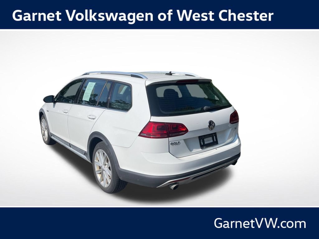 Used 2017 Volkswagen Golf Alltrack S AWD/4WD image 3