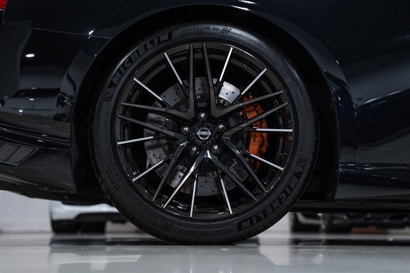 Used 2021 Nissan GT-R Premium AWD/4WD image 41